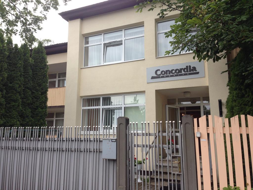 Hotel Concordia à Jūrkalne Extérieur photo